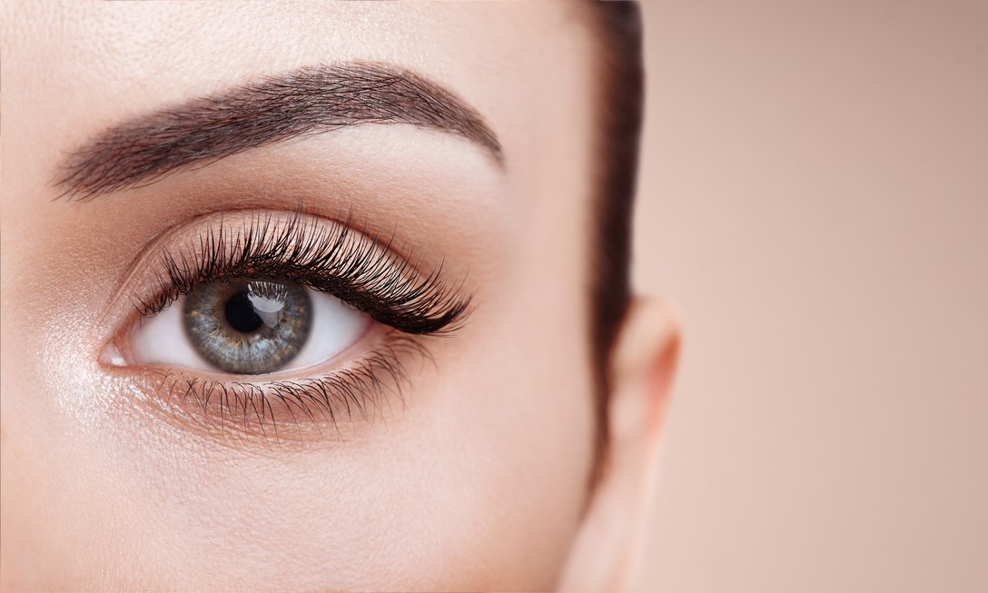 4 principais cirurgias estéticas para a área dos olhos